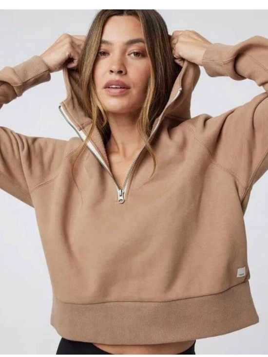 Vuori Tops - VUORI RESTORE HALF ZIP HOODIE size small NWT